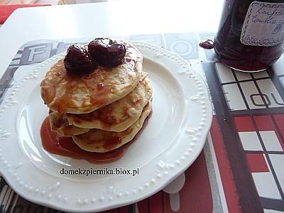 Amerykańskie naleśniki z konfiturą - pancakes