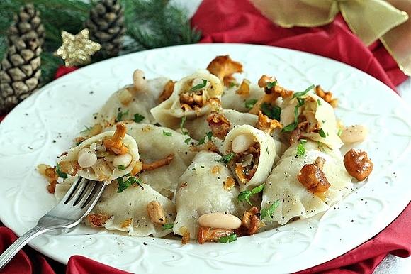 Pierogi z kurkami i fasolą - przepis na wigilijne danie