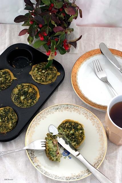 Muffinki jajeczne z boczkiem