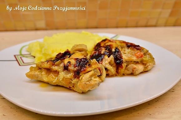 Kurczak pod pieczarkami z majonezem