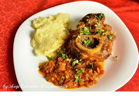 Ossobuco – włoski gulasz wołowy z gremolata