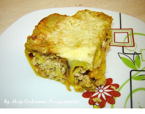 Enchilada z kurczakiem w sosie z awokado