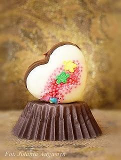 Czekoladki, praliny, cake pops - przepisy i pomysły na słodkości