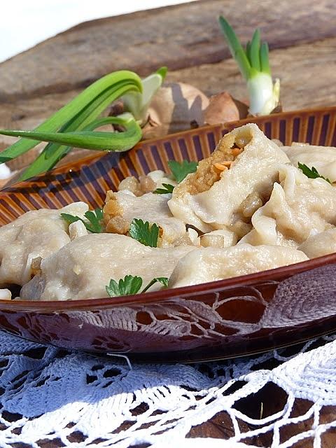 Pierogi z czerwonej soczewicy