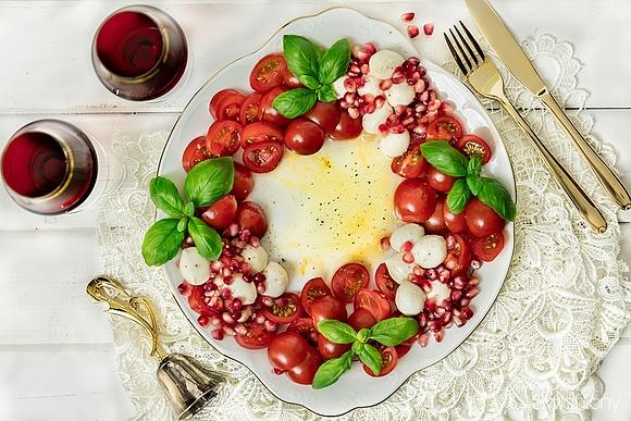 Świąteczny wieniec Caprese