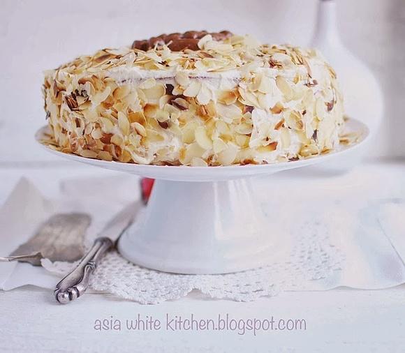 Tort owocowy z białą czekoladą i Pop Choc