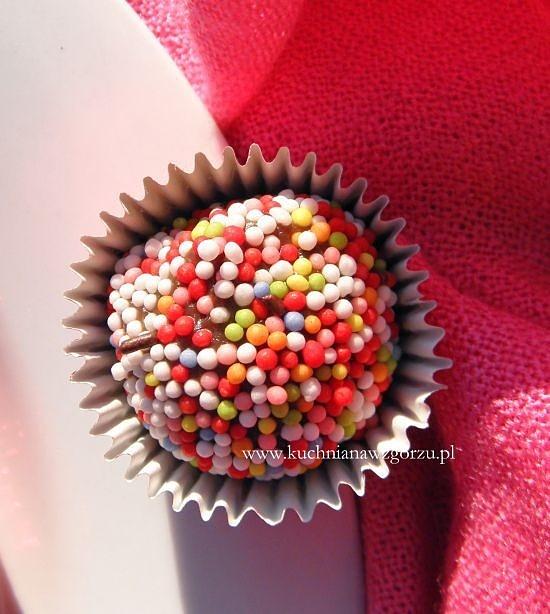 Brigadeiro - słodkie kulki czekoladowe na urodziny
