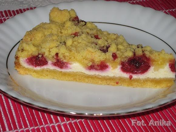 Ciasto z serem, malinami i kruszonką