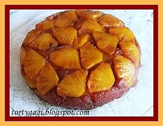 Ananas w roli głównej - ciasto z ananasem i patelnią