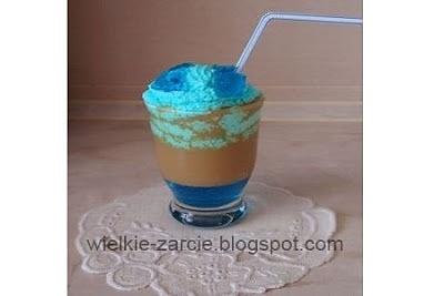 Blue coffee - napój kawowy z galaretką i bols blue