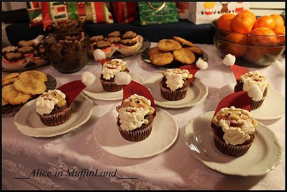 Świąteczne muffiny z czekoladą i przyprawami