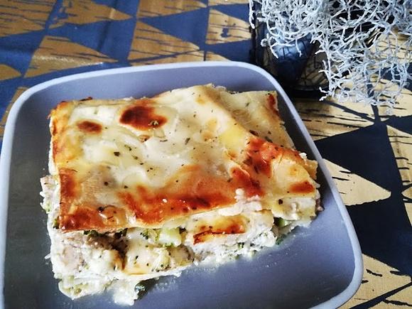 Lasagne z brokułami i kurczakiem