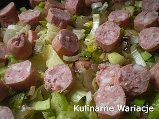 Szybka zapiekanka na obiad z warzywami i grzybami