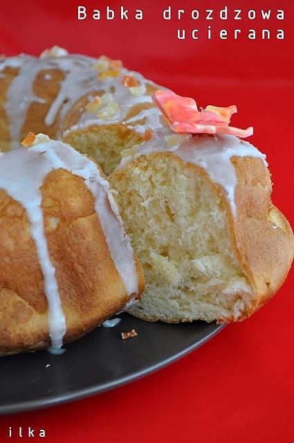 Babka drożdżowa ucierana na Wielkanoc