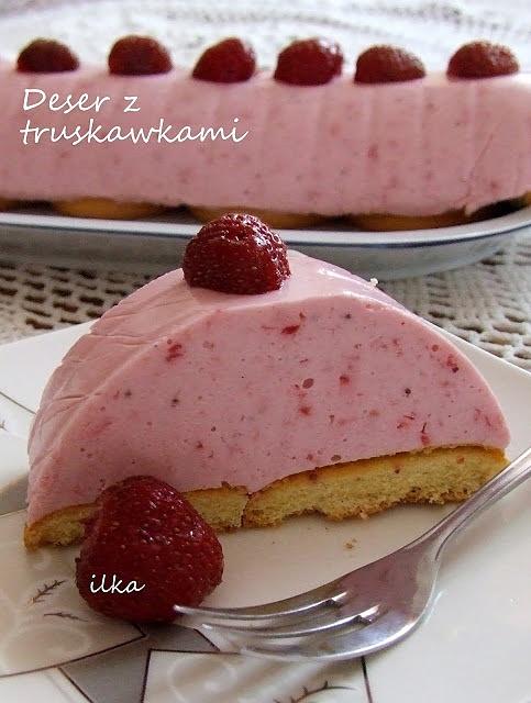 Deser z truskawkami na biszkoptach