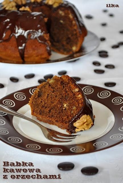 Babka kawowa z orzechami