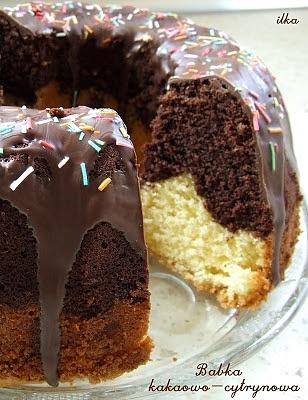 Babka kakaowo-cytrynowa