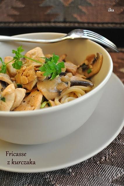 Fricassee z kurczaka w delikatnym białym sosie