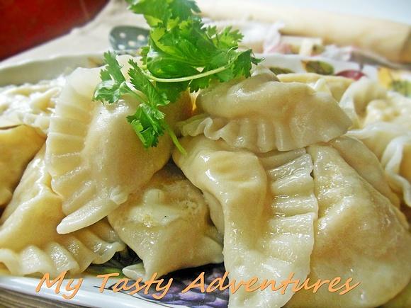 Pierogi - klasyczne polskie pierogi z farszem