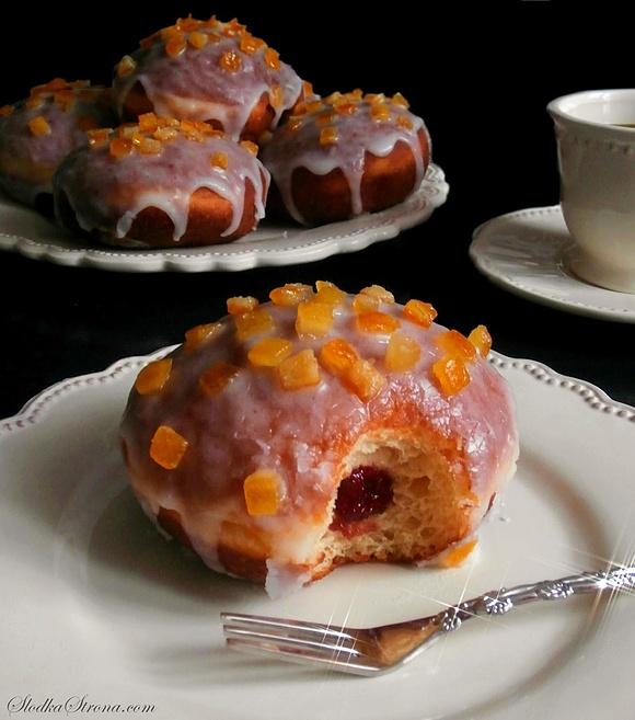 Najlepsze klasyczne domowe pączki, donaty, ptysie, eklerki, faworki