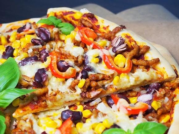 Pizza chili con carne bez wyrastania