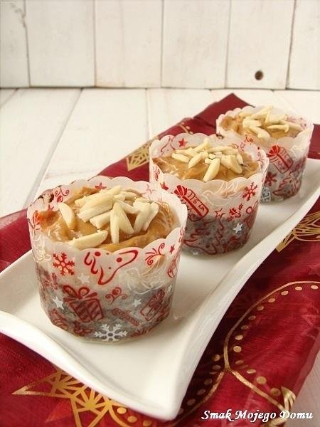 Makowe muffinki z serem i bakaliami
