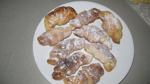 Rogalki Kamili z nadzieniem Nutella i marmoladą