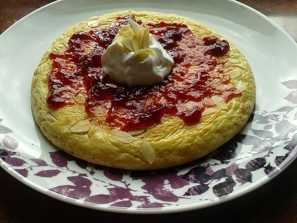 Omlet z migdałami na słodko