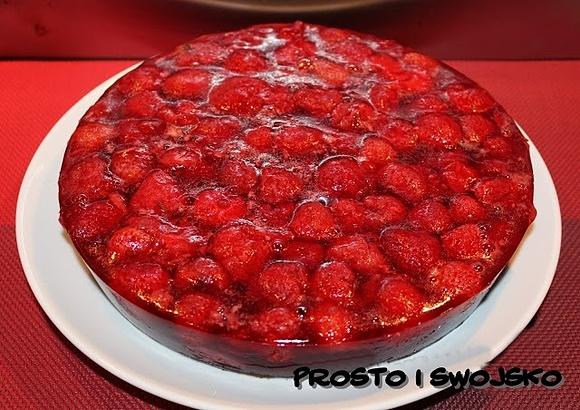 Ciasto z truskawkową galaretką