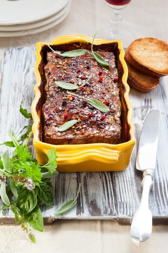 Domowy pasztet z pieczarkami
