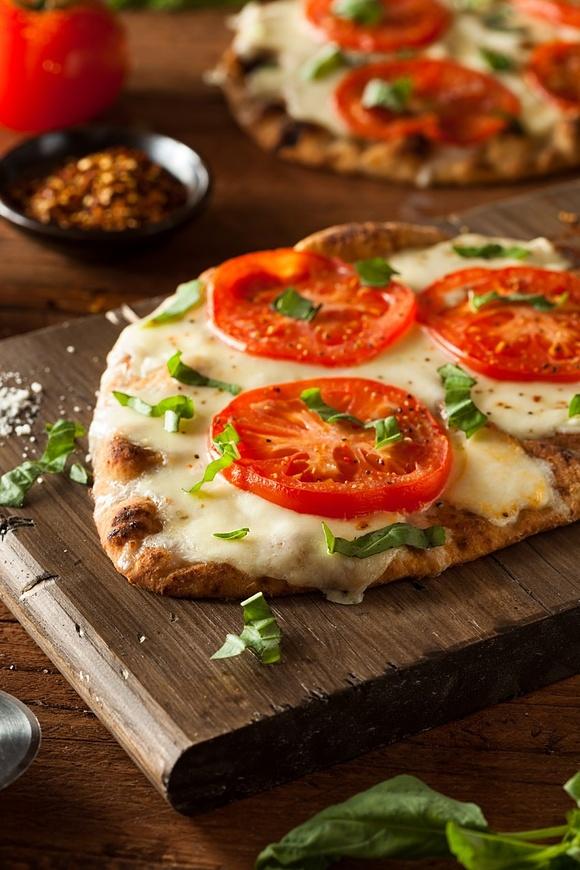 Domowa pizza Margherita