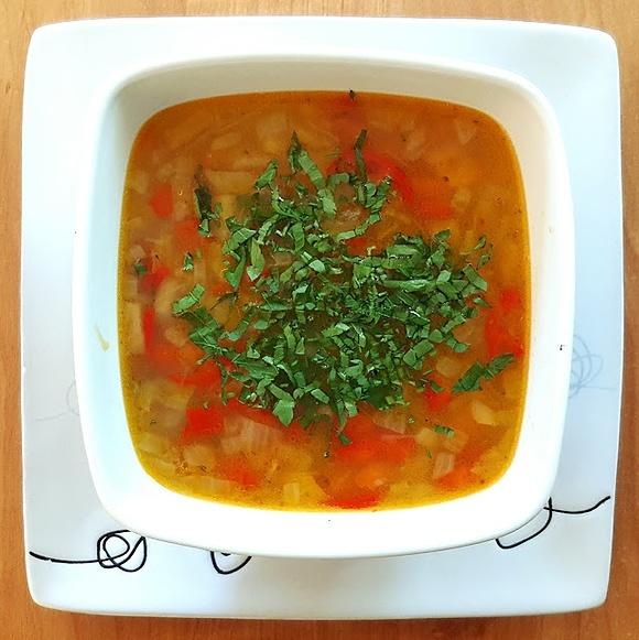 Zupa wielowarzywna