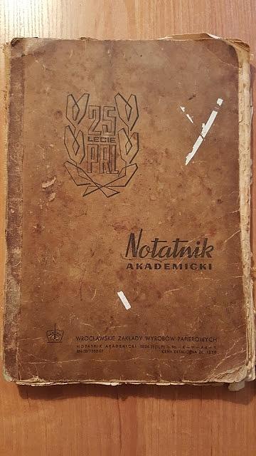 Kapuśniak ze słodkiej kapusty z pomidorami