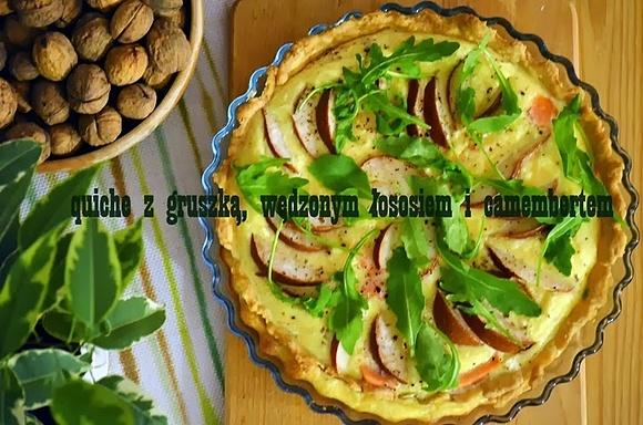 Quiche z gruszką, łososiem i camembertem