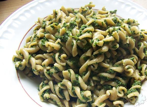 Fusilli z szpinakiem i śmietaną