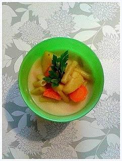 Zabielana zupa fasolkowa