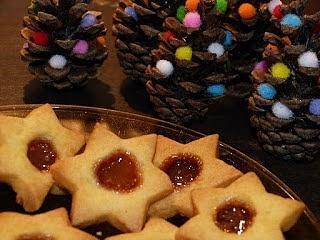 Ciasteczka bożonarodzeniowe piernikowe kruche z landrynkami i kakao