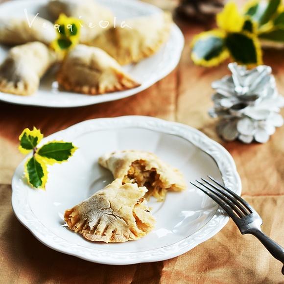 Pieczone pierogi świąteczne wegańskie bez glutenu