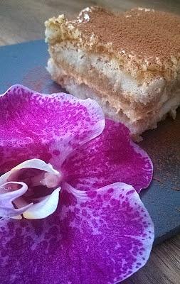 Rumowe tiramisu