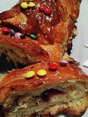 Drożdżowa strucla ze świeżą żurawiną