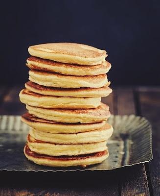 Piernikowe pancakes na świąteczne śniadanie