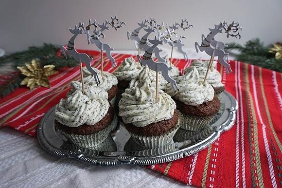 Muffinki marchewkowe z kremem makowym na święta bożego narodzenia