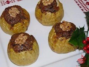 Pieczone jabłka faszerowane masą makową