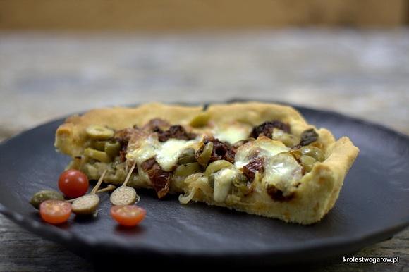 Tarta z suszonymi pomidorami