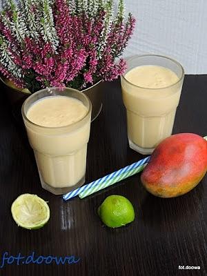 Mango lassi sezamowe z limonką