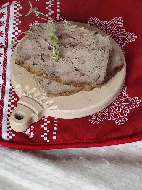 Pieczeń z indykiem i wątróbką
