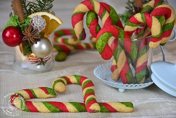 Kruche candy canes świąteczne laski