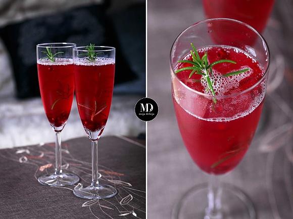 Sylwestrowy drink z szampana i granatu, wersja bezalkoholowa