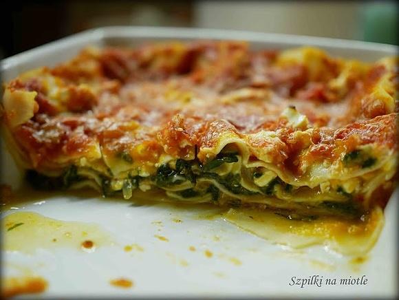 Szybki obiad lasagna wegetariańska z dynią i szpinakiem