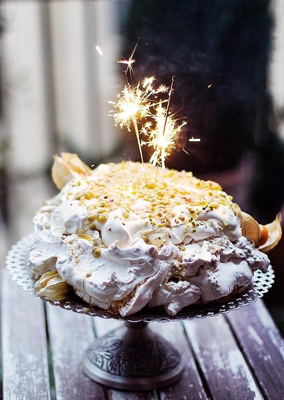 Pavlova z czekoladą i marakują
